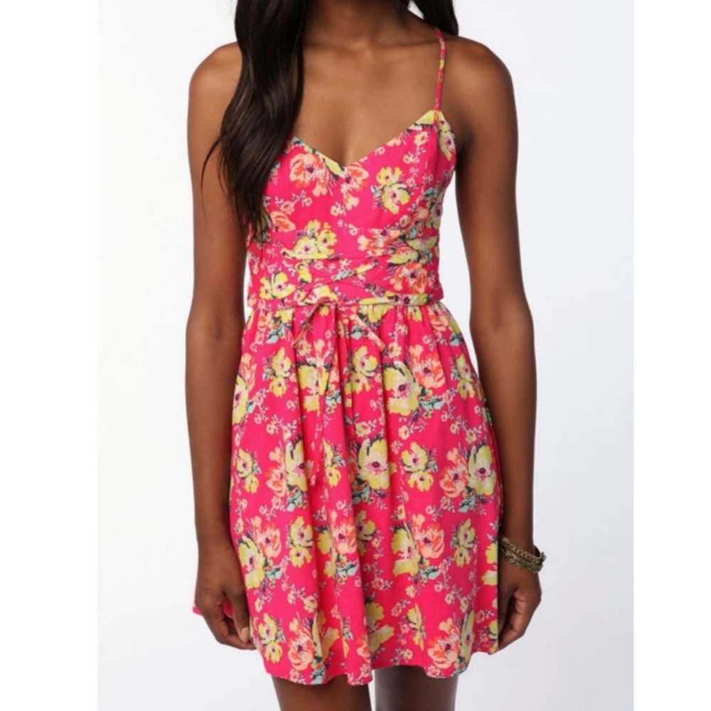 Urban Outfitters Kimchi Blue Hot Pink‎ Floral Obi Sun Dress Small